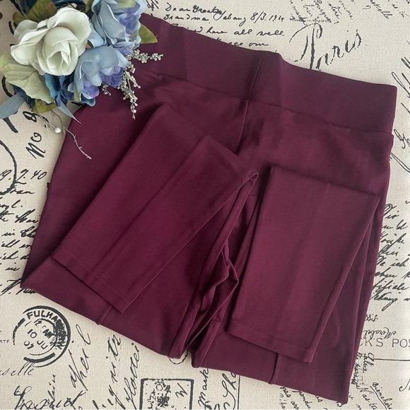 NWT Seven7 4-Way Stretch Tummy-Control Pull-On Seamed Ponte Pin-Tuck Leggings - Picture 4 of 4